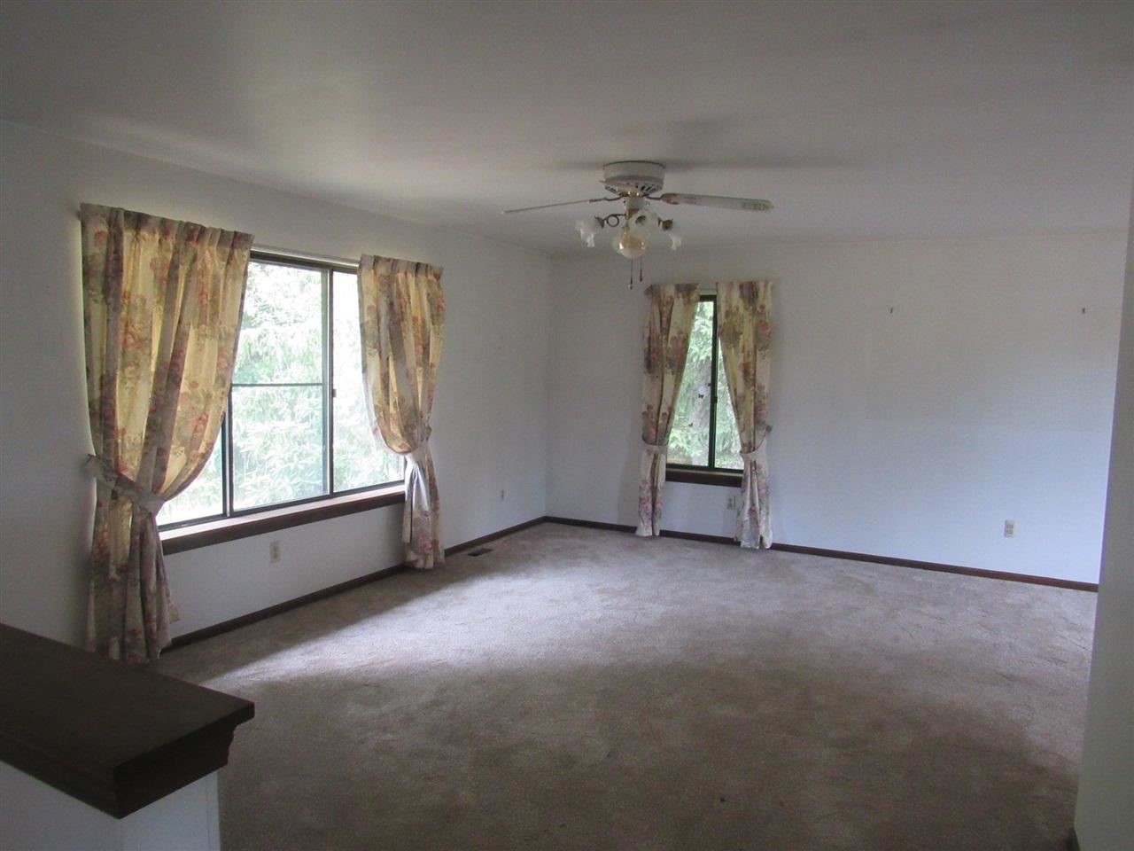 1060 Baker Road Fenton, MI 48430 - Photo 2 of 15 21477611-1.JPG