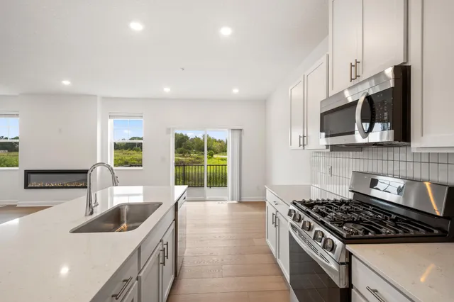 $446,310 | 221 HUNTINGTON Drive, Waconia, MN 55387