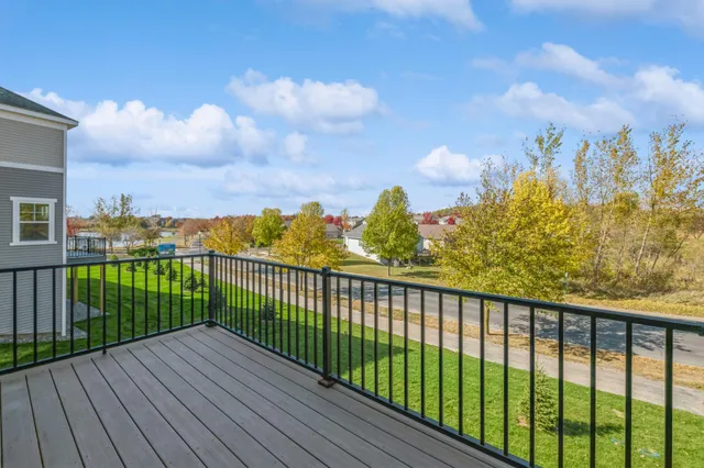 $446,310 | 221 HUNTINGTON Drive, Waconia, MN 55387