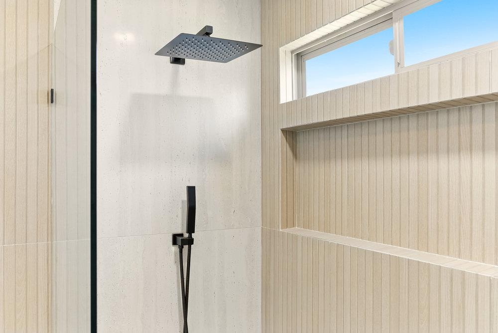 1180 Peterson Drive Gilroy, CA 95020 - Photo 38 of 45 a bathroom with a shower