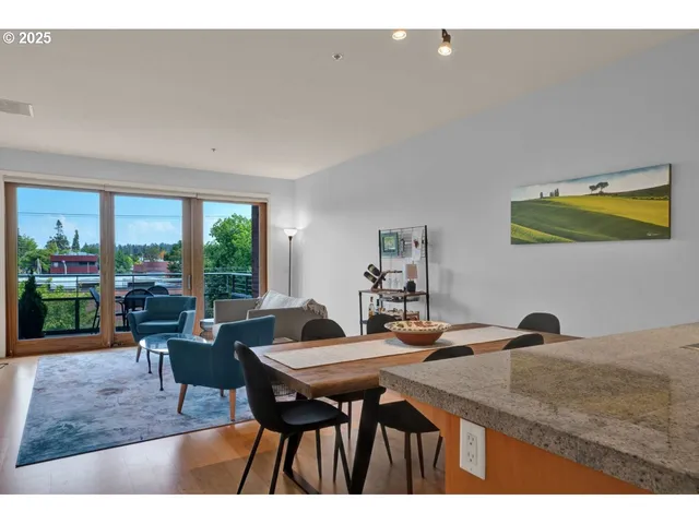 $499,000 | 1375 Olive Street, Unit 304, Eugene, OR 97401