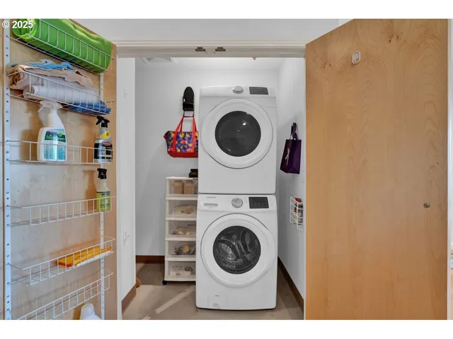 $499,000 | 1375 Olive Street, Unit 304, Eugene, OR 97401