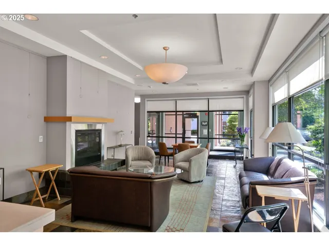 $499,000 | 1375 Olive Street, Unit 304, Eugene, OR 97401