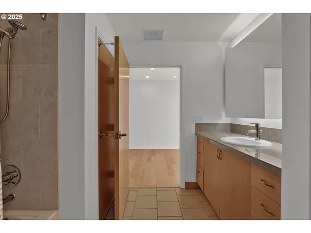 $499,000 | 1375 Olive Street, Unit 304, Eugene, OR 97401