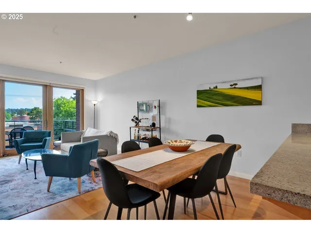 $499,000 | 1375 Olive Street, Unit 304, Eugene, OR 97401