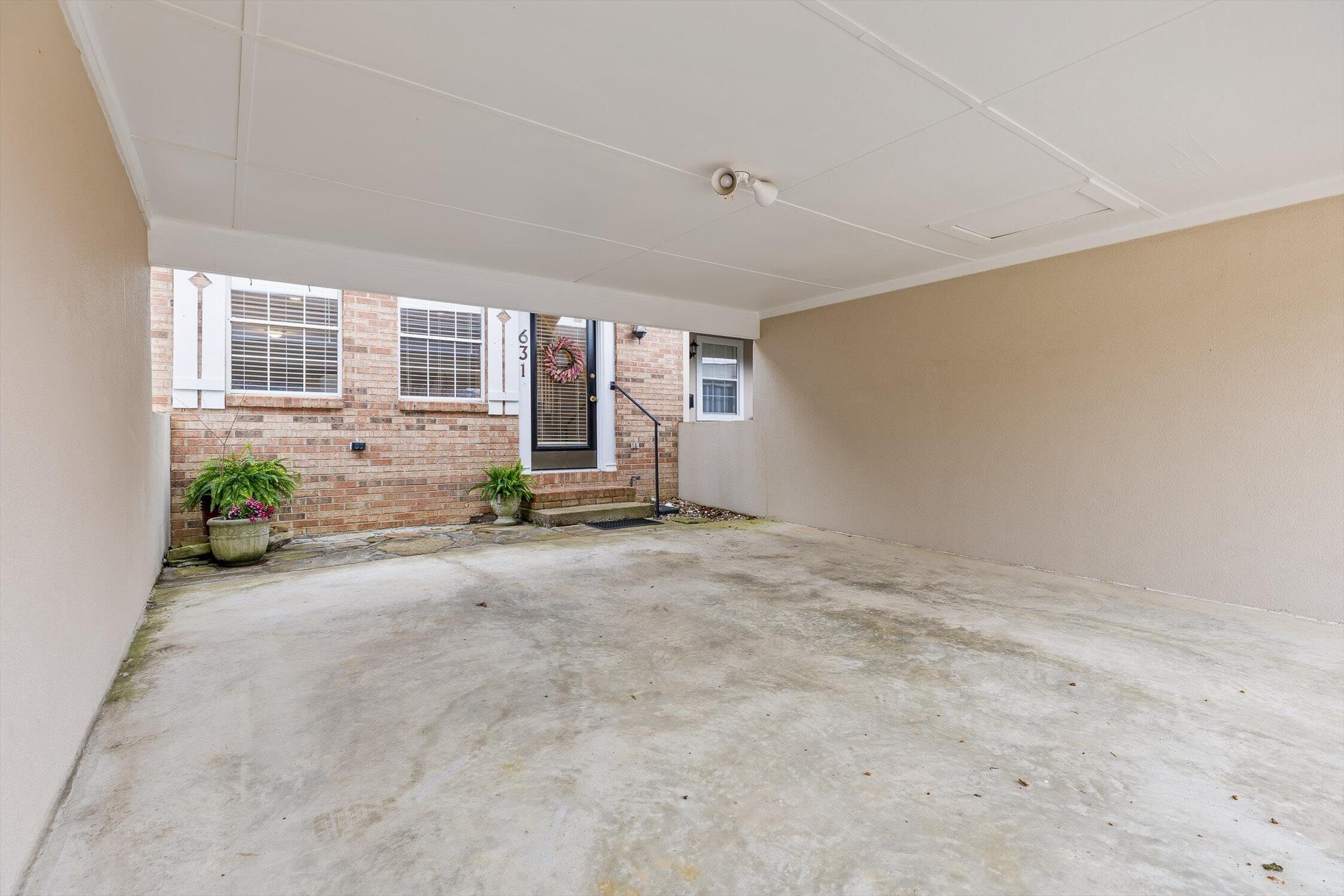 631 Westview Road Chattanooga, TN 37415 - Photo 10 of 41 03-W View-3