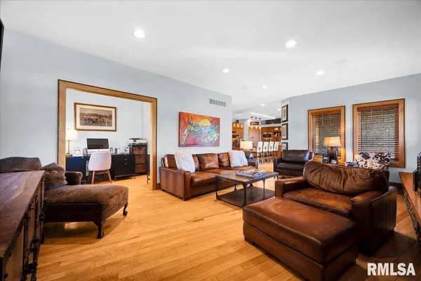 $505,000 | 258 Turtle Creek Trail, Morton, IL 61550