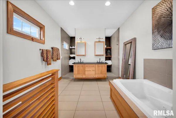 $505,000 | 258 Turtle Creek Trail, Morton, IL 61550