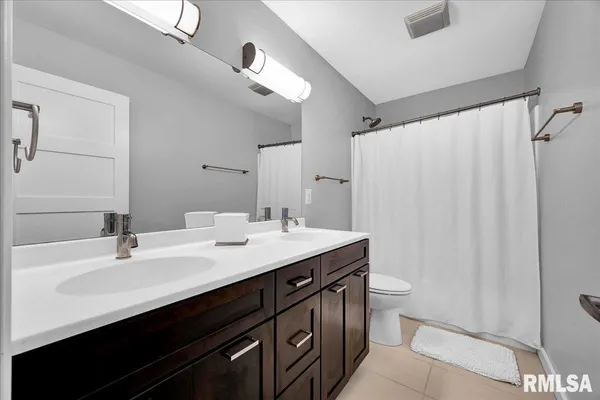 $505,000 | 258 Turtle Creek Trail, Morton, IL 61550