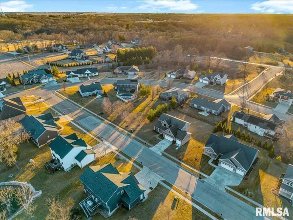 $505,000 | 258 Turtle Creek Trail, Morton, IL 61550