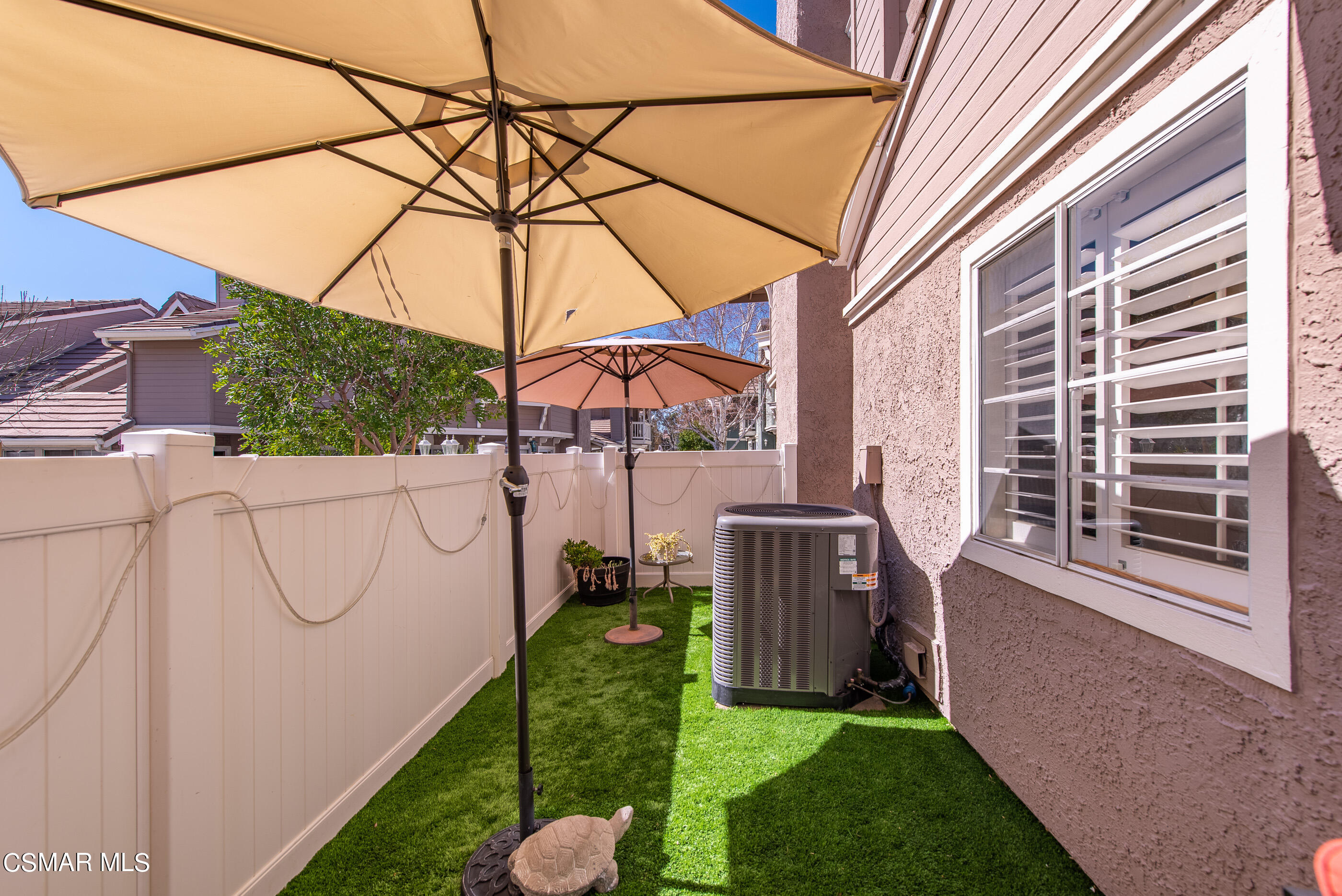 1940 Rory Lane, Unit 3 Simi Valley, CA 93063 - Photo 27 of 33 a view of a deck with a backyard