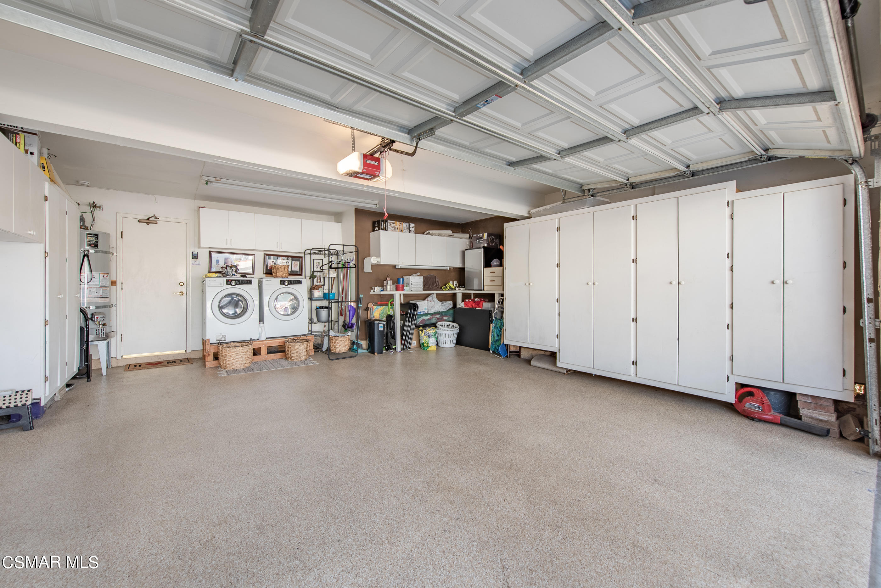 1940 Rory Lane, Unit 3 Simi Valley, CA 93063 - Photo 31 of 33 a view of a room with gym equipment