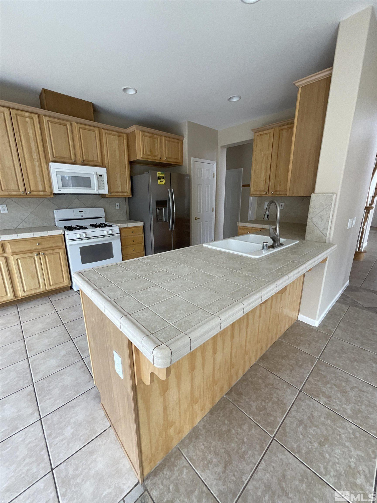 2847 Falcon Ridge Drive Sparks, NV 89436 - Photo 11 of 40 Photo 11