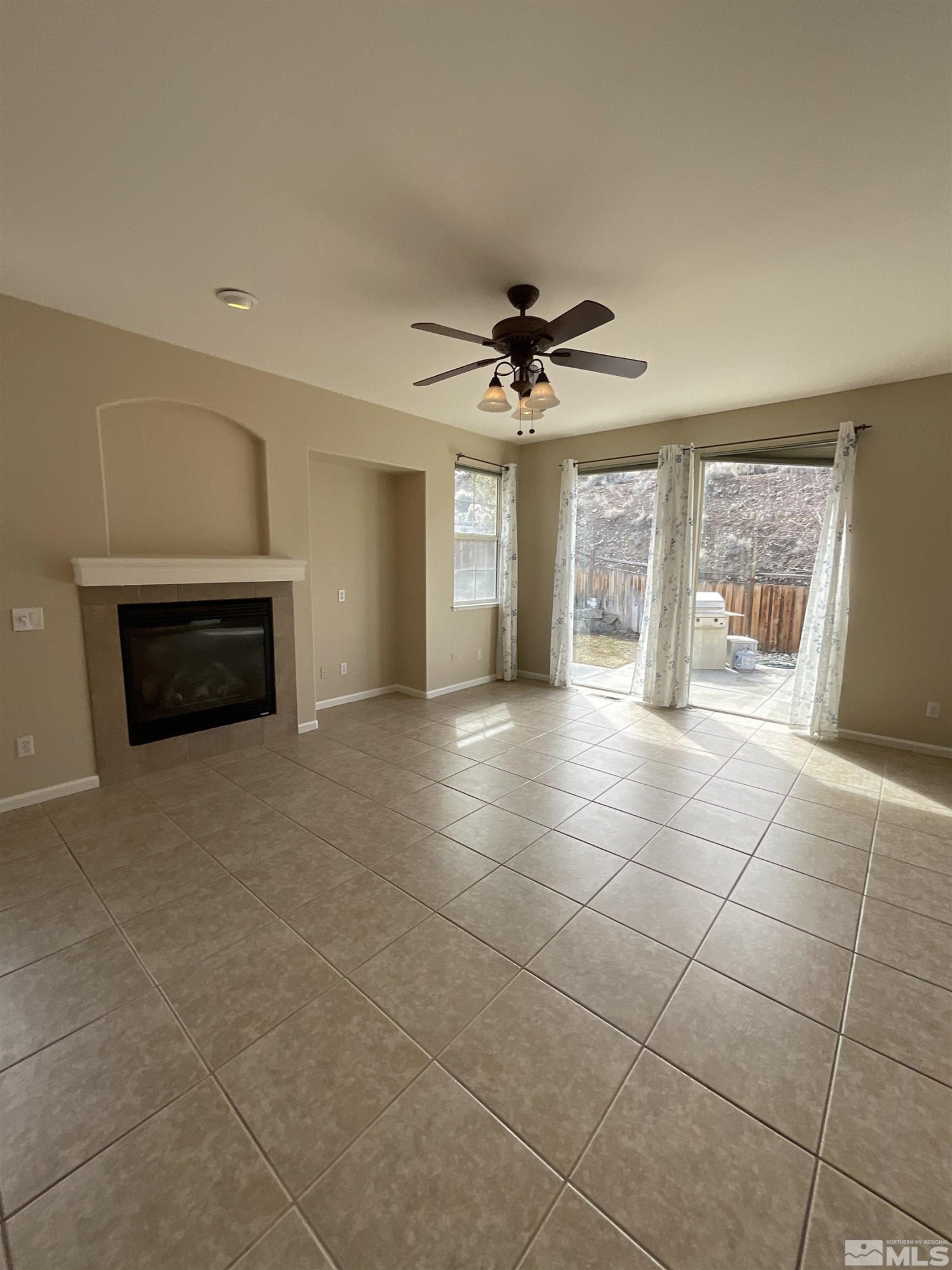 2847 Falcon Ridge Drive Sparks, NV 89436 - Photo 13 of 40 Photo 13