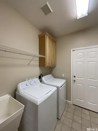 $3,050 | 2847 Falcon Ridge Drive, Sparks, NV 89436