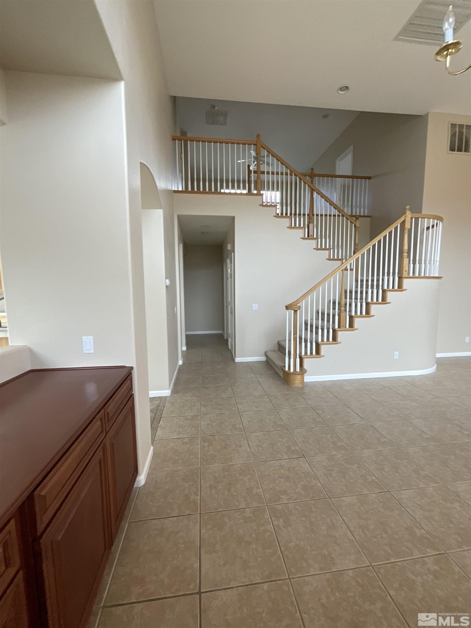 2847 Falcon Ridge Drive Sparks, NV 89436 - Photo 4 of 40 Photo 4