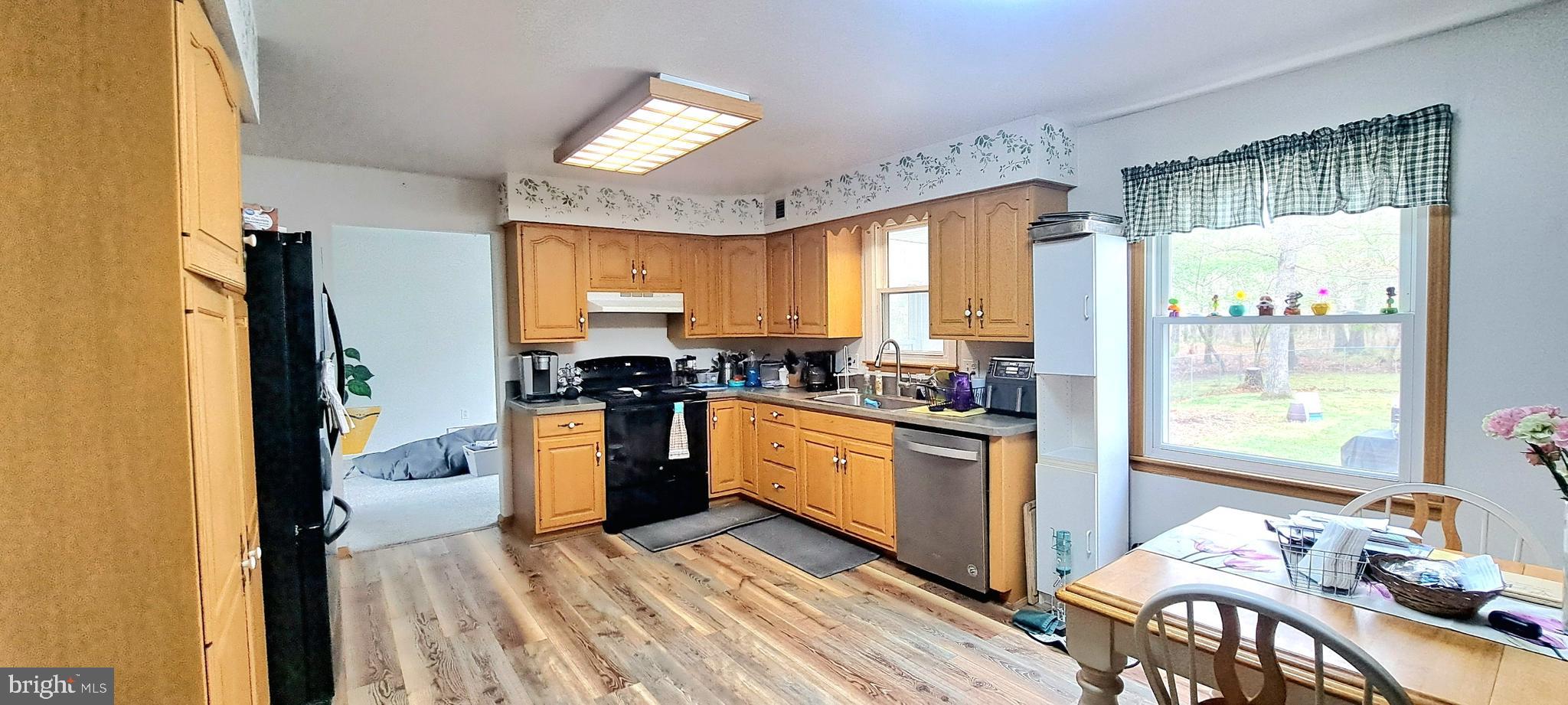 246 Main Avenue Milmay, NJ 08340 - Photo 12 of 47 KITCHEN