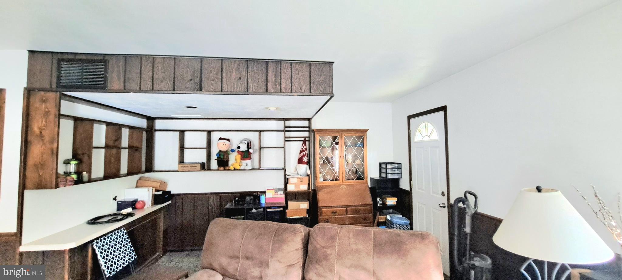 246 Main Avenue Milmay, NJ 08340 - Photo 7 of 47 LIVING ROOM