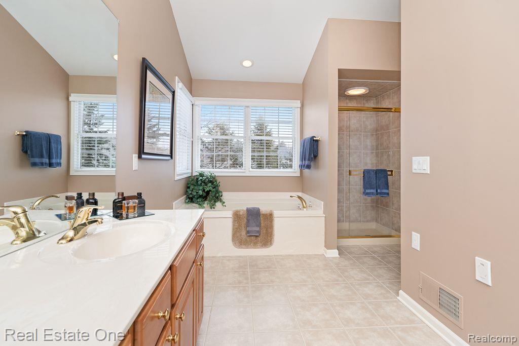 1687 Blushing Drive Rochester, MI 48307 - Photo 24 of 32 Gallery Image 24