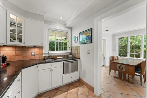 $2,200,000 | 2 Dellwood Road, Bronxville, NY 10708