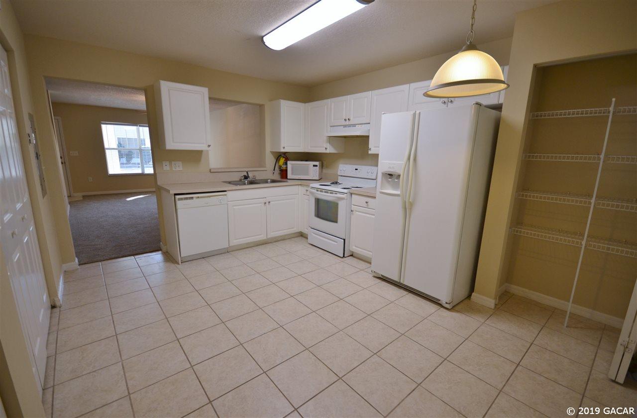 4264 Southwest 22nd Lane, Unit 110 Gainesville, FL 32607 - Photo 6 of 14 Gallery Image 6