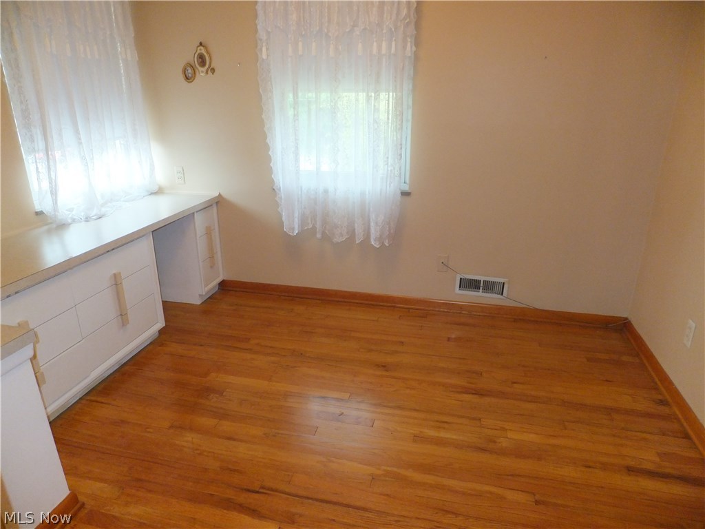 5758 Hauserman Road Parma, OH 44130 - Photo 13 of 34
