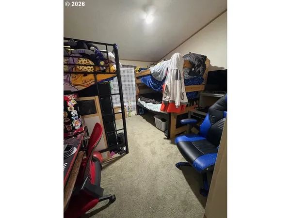 $94,500 | 10901 Southeast Powell Boulevard, Unit 5, Portland, OR 97266