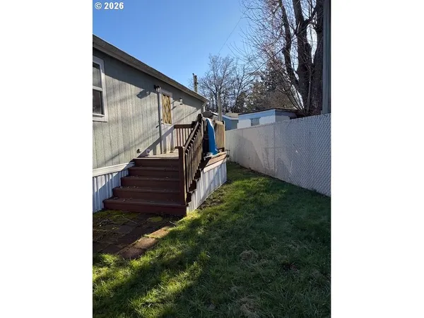 $94,500 | 10901 Southeast Powell Boulevard, Unit 5, Portland, OR 97266