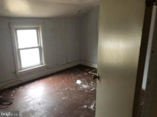 64 South Bridgeport Road Bridgeport, NJ 08014 - Photo 6 of 12 Gallery Image 6