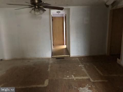 64 South Bridgeport Road Bridgeport, NJ 08014 - Photo 7 of 12 Gallery Image 7