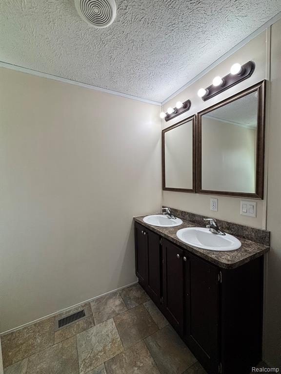3459 Pine Ridge Burton, MI 48519 - Photo 17 of 25