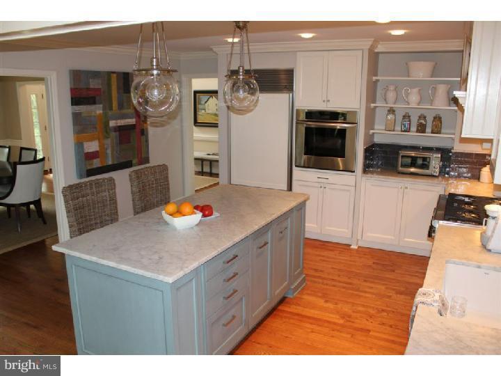 439 Inveraray Villanova, PA 19085 - Photo 2 of 25