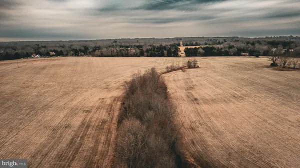 a view of terrace with city view
