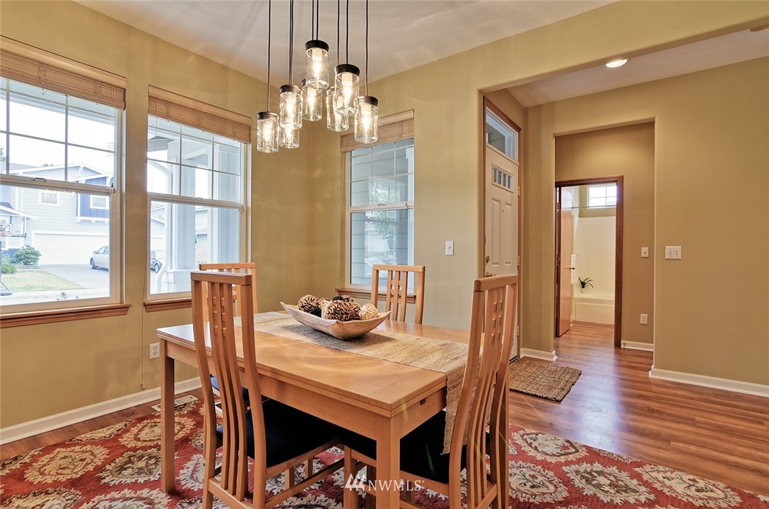 659 Pasco Place Northeast Renton, WA 98059 - Photo 3 of 24