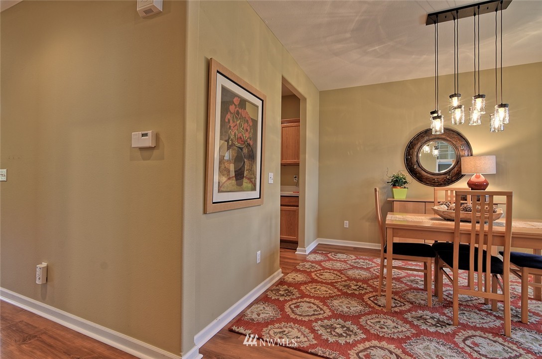 659 Pasco Place Northeast Renton, WA 98059 - Photo 5 of 24