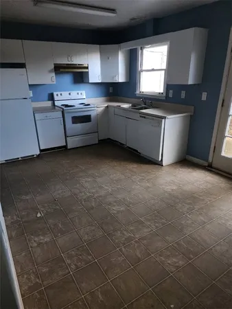 $1,100 | 304 North Townville Street, Seneca, SC 29678