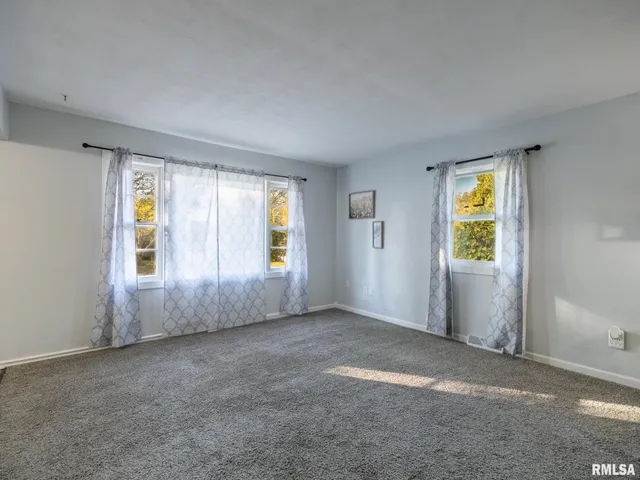 $175,000 | 226 Sunrise Avenue, Pekin, IL 61554