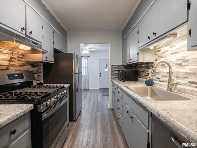 $175,000 | 226 Sunrise Avenue, Pekin, IL 61554