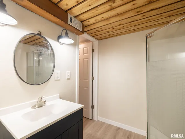 $175,000 | 226 Sunrise Avenue, Pekin, IL 61554