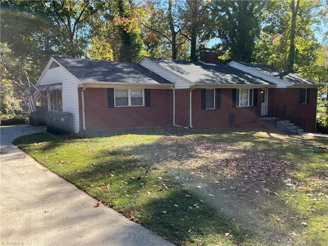 $1,345 | 105 Glenwood Drive, Lexington, NC 27292