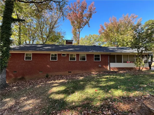 $1,345 | 105 Glenwood Drive, Lexington, NC 27292