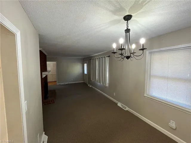 $1,345 | 105 Glenwood Drive, Lexington, NC 27292