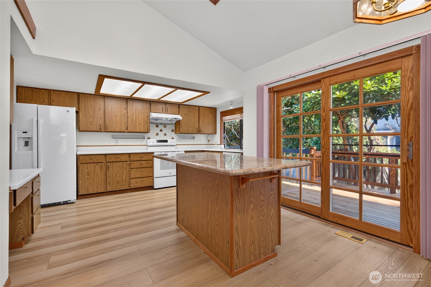 16231 Southeast 178th Street Renton, WA 98058 - Photo 12 of 39 Gallery Image 12