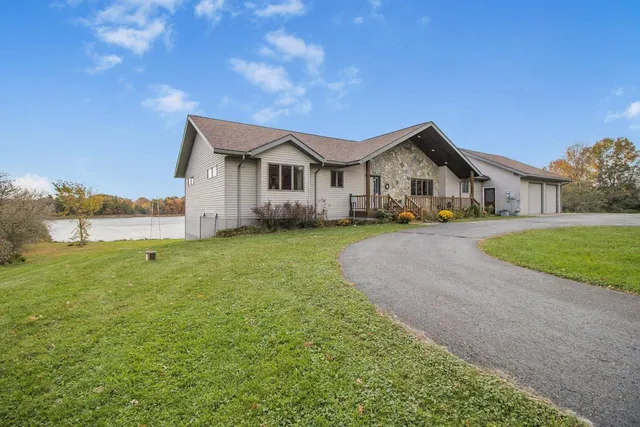 $600,000 | 562 138th Avenue, Amery, WI 54001