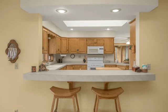 $600,000 | 562 138th Avenue, Amery, WI 54001