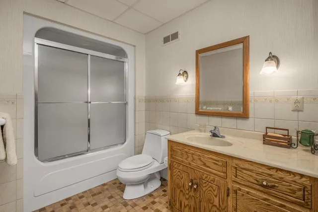 $600,000 | 562 138th Avenue, Amery, WI 54001