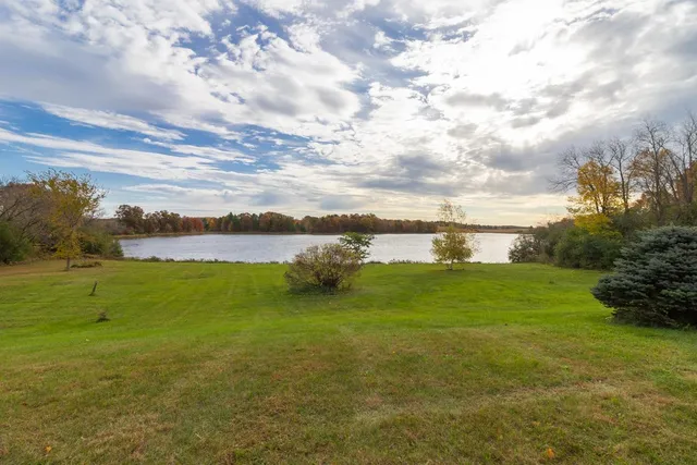 $600,000 | 562 138th Avenue, Amery, WI 54001