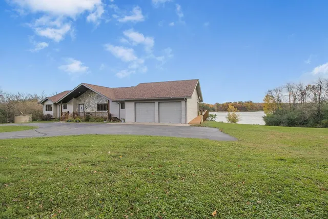 $600,000 | 562 138th Avenue, Amery, WI 54001