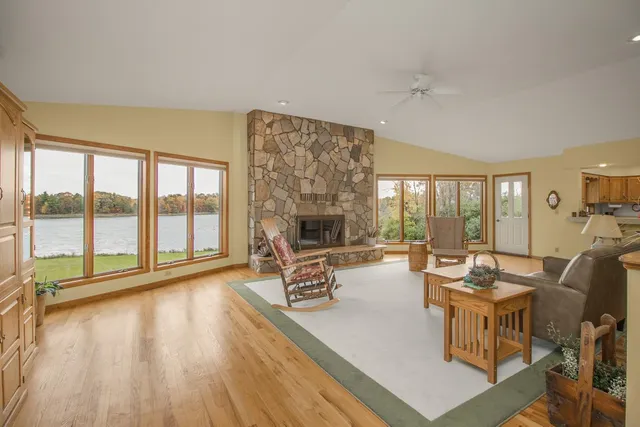 $600,000 | 562 138th Avenue, Amery, WI 54001