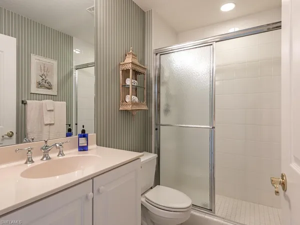 $875,000 | 4415 Dover Court, Unit 504, Naples, FL 34105